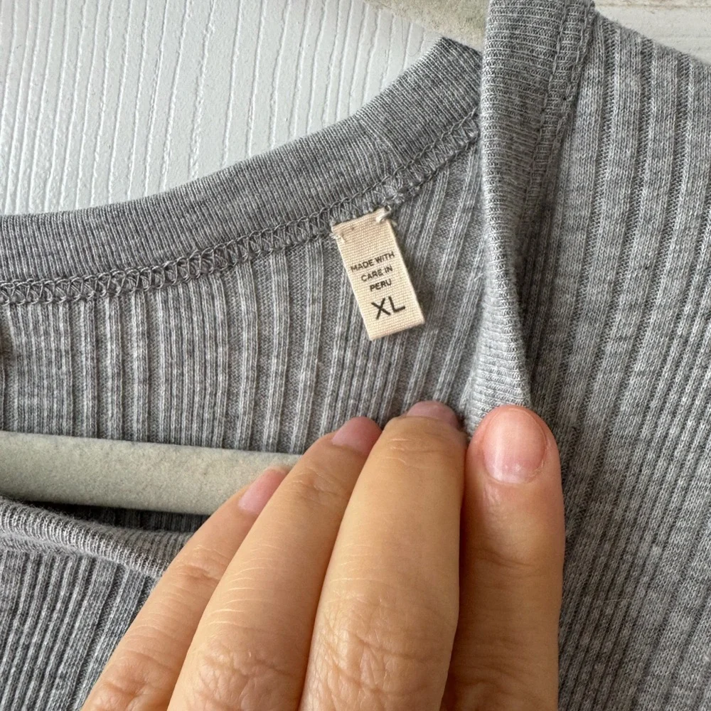 Doen “Ada” Gray Ribbed Knit Tee (XL) NWT 😍 - Picture 4 of 5